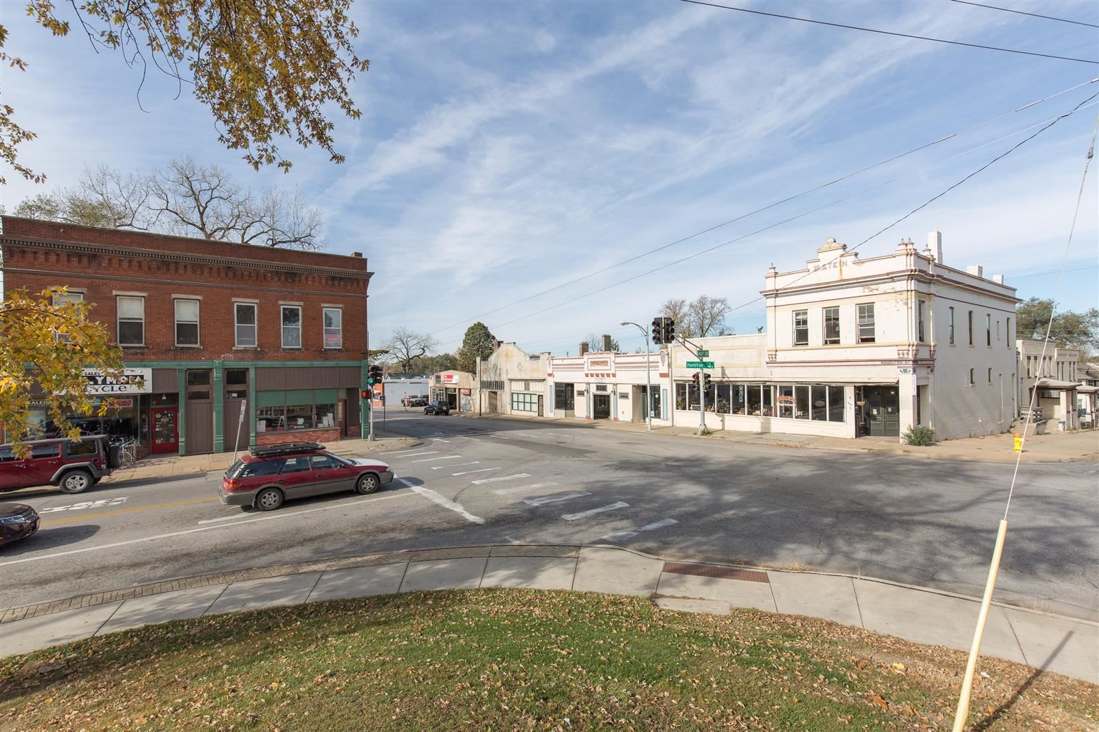 Looking Northwest at the 40th and Hamilton Corner Looking Northwest at the 40th and Hamilton Corner